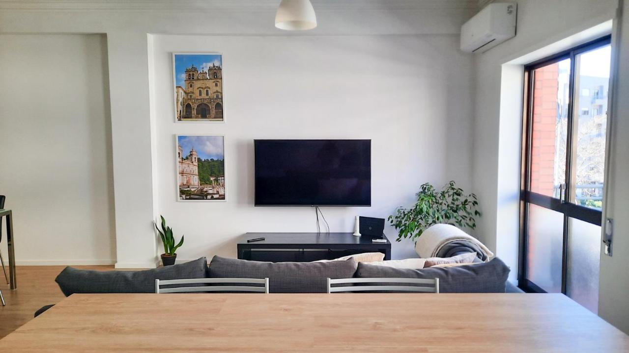 Lovely 2-Bedroom Apartment - Near Braga City Center! 외부 사진